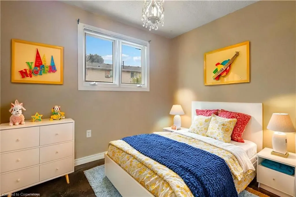 6 Equestrian Court
