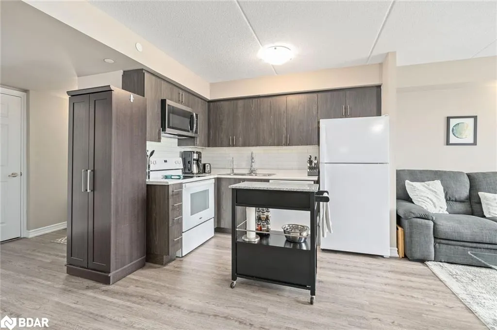 716 Main Street, #207