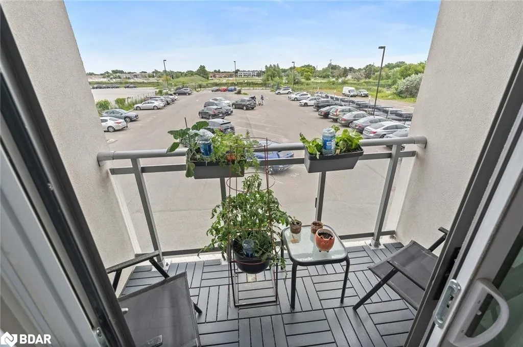 716 Main Street, #207