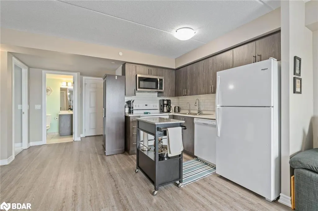 716 Main Street, #207