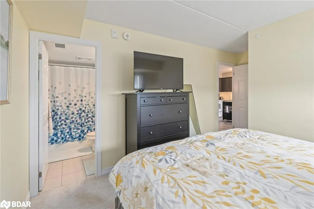 716 Main Street, #207