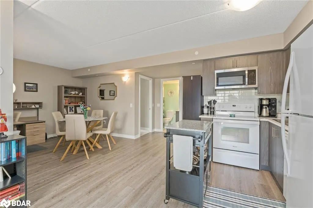 716 Main Street, #207