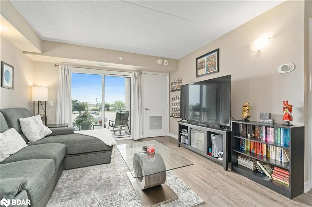 716 Main Street, #207