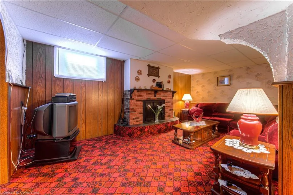1227 Valentine Drive