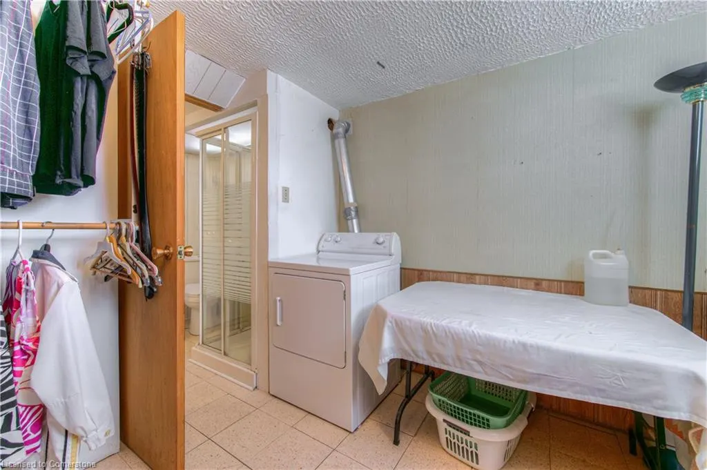 1227 Valentine Drive