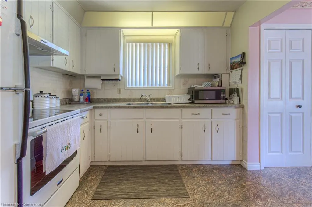 1227 Valentine Drive