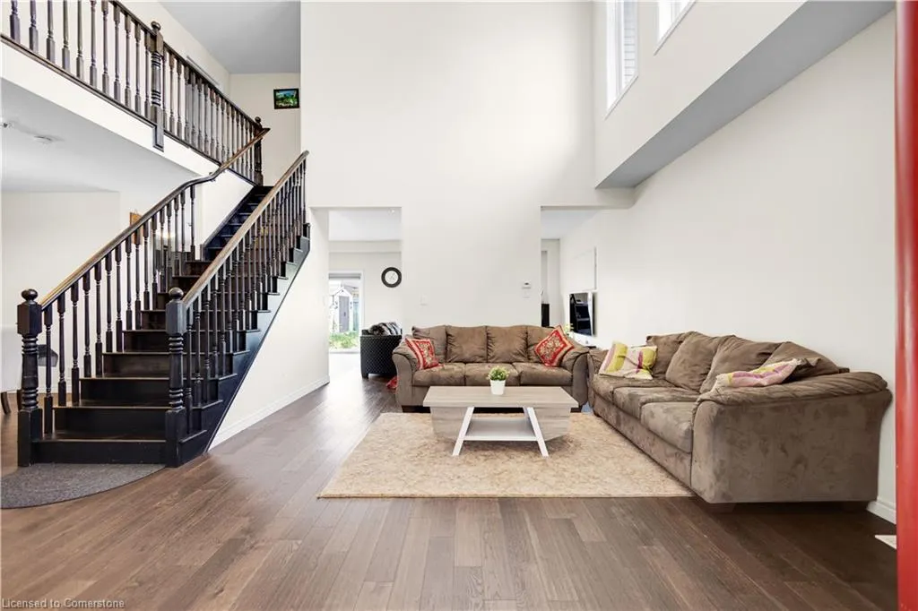 38 Elmbank Trail
