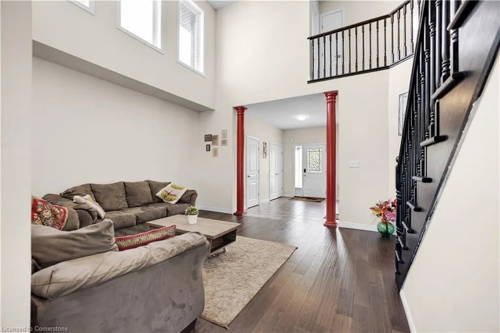 38 Elmbank Trail