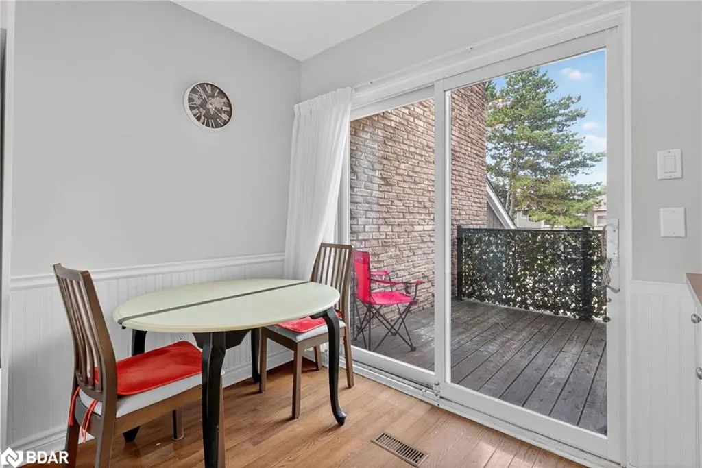 17 St Vincent Street, #9