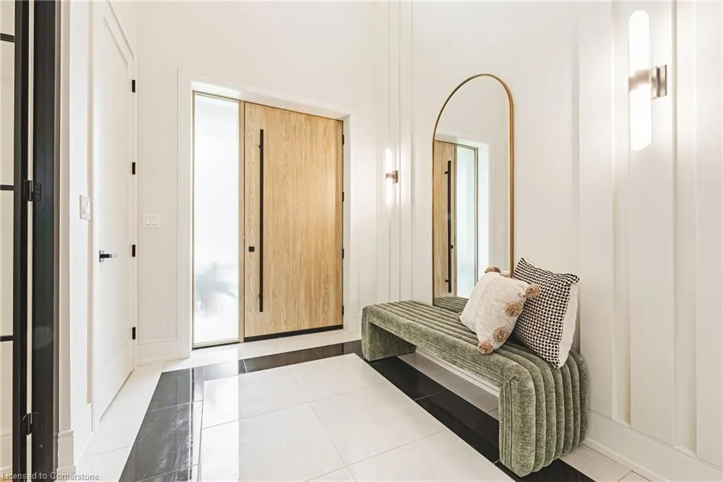 202 Queen Street W