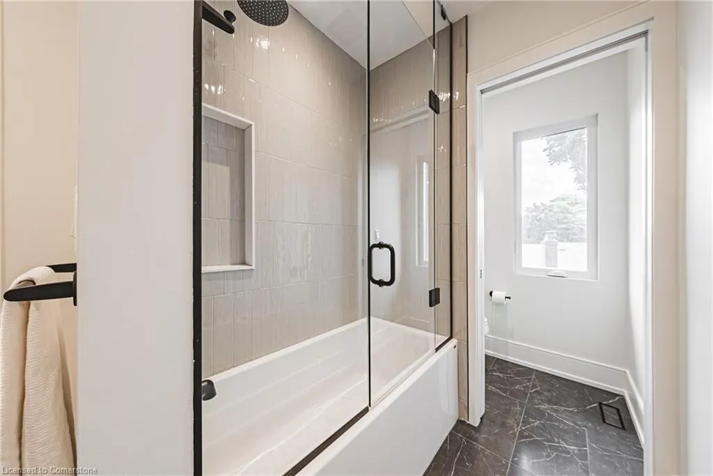 202 Queen Street W