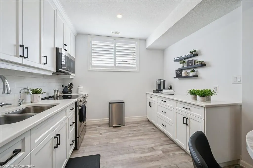 164 Woodberry Crescent