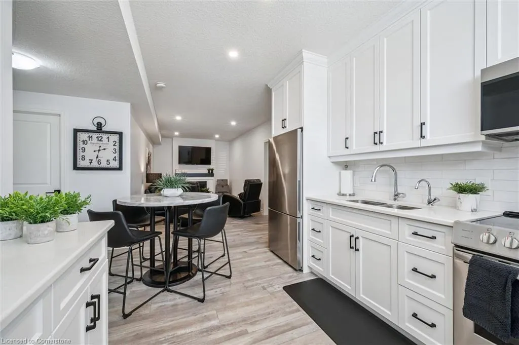 164 Woodberry Crescent