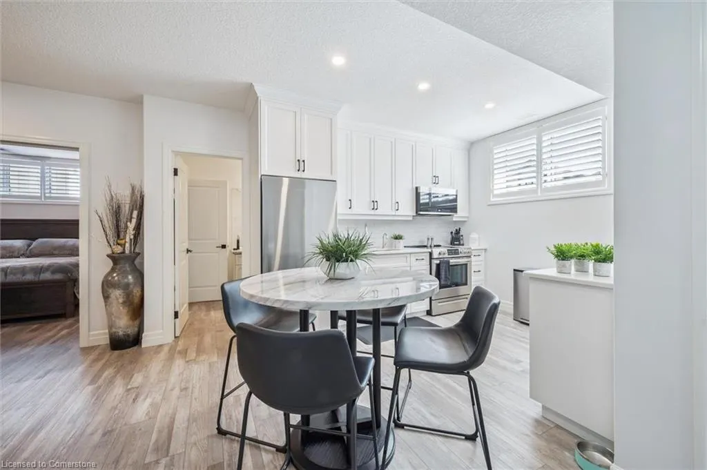 164 Woodberry Crescent