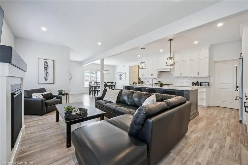 164 Woodberry Crescent
