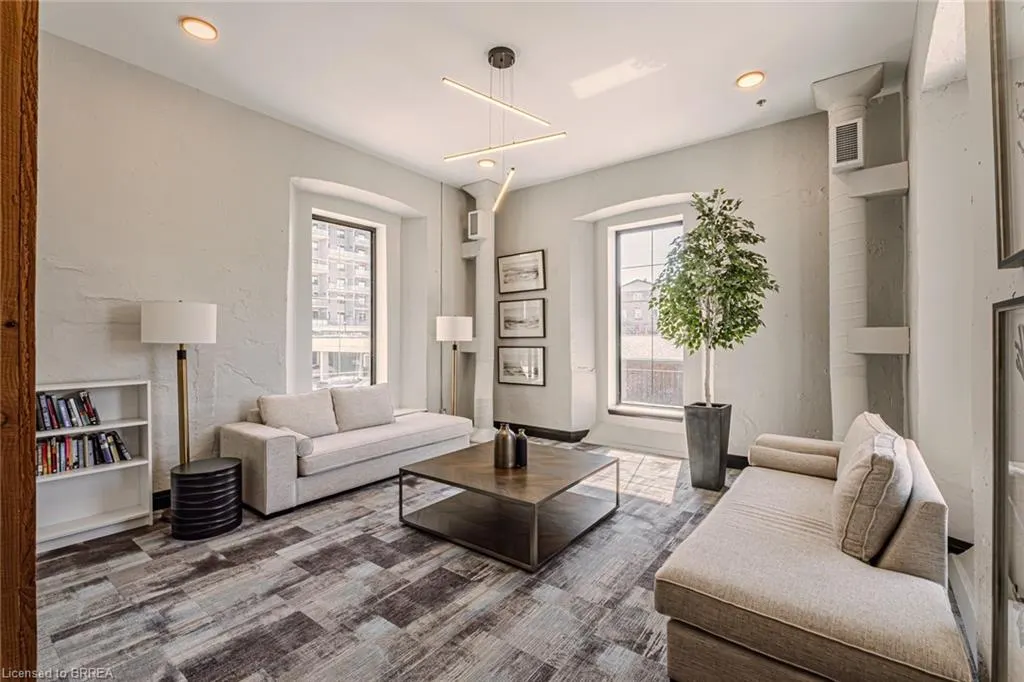 19 Guelph Avenue, #105