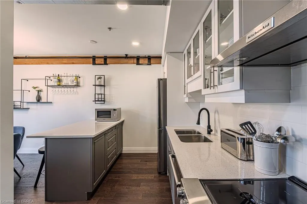 19 Guelph Avenue, #105