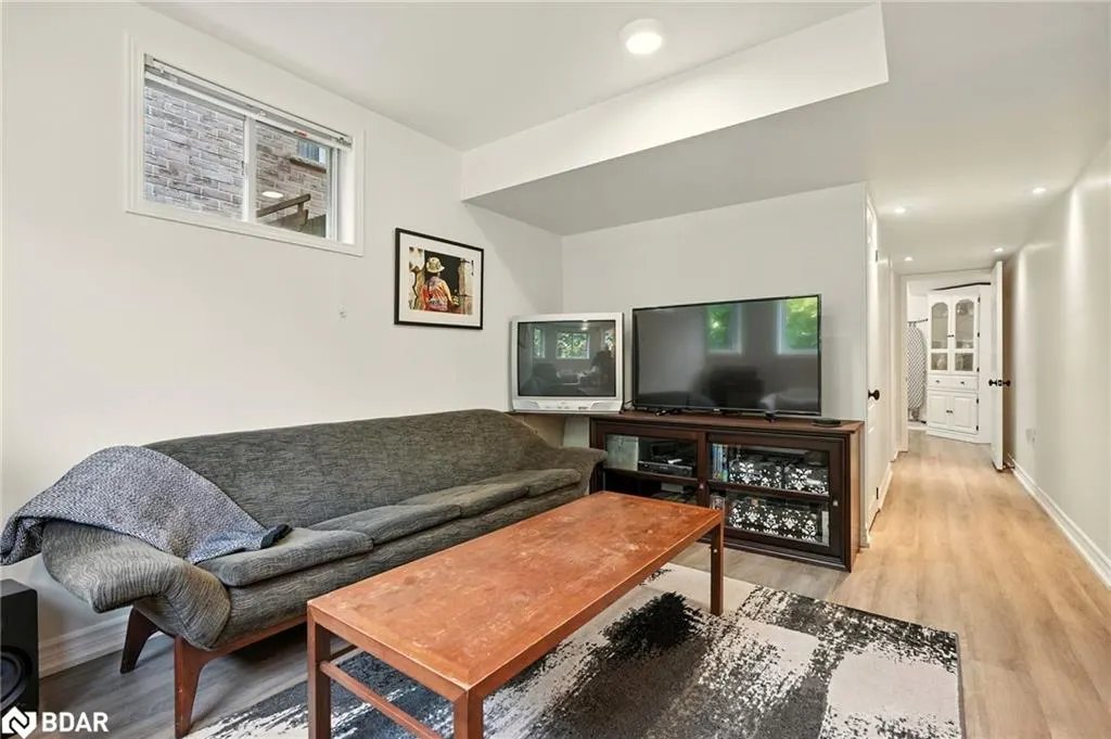 12 Dunnett Drive