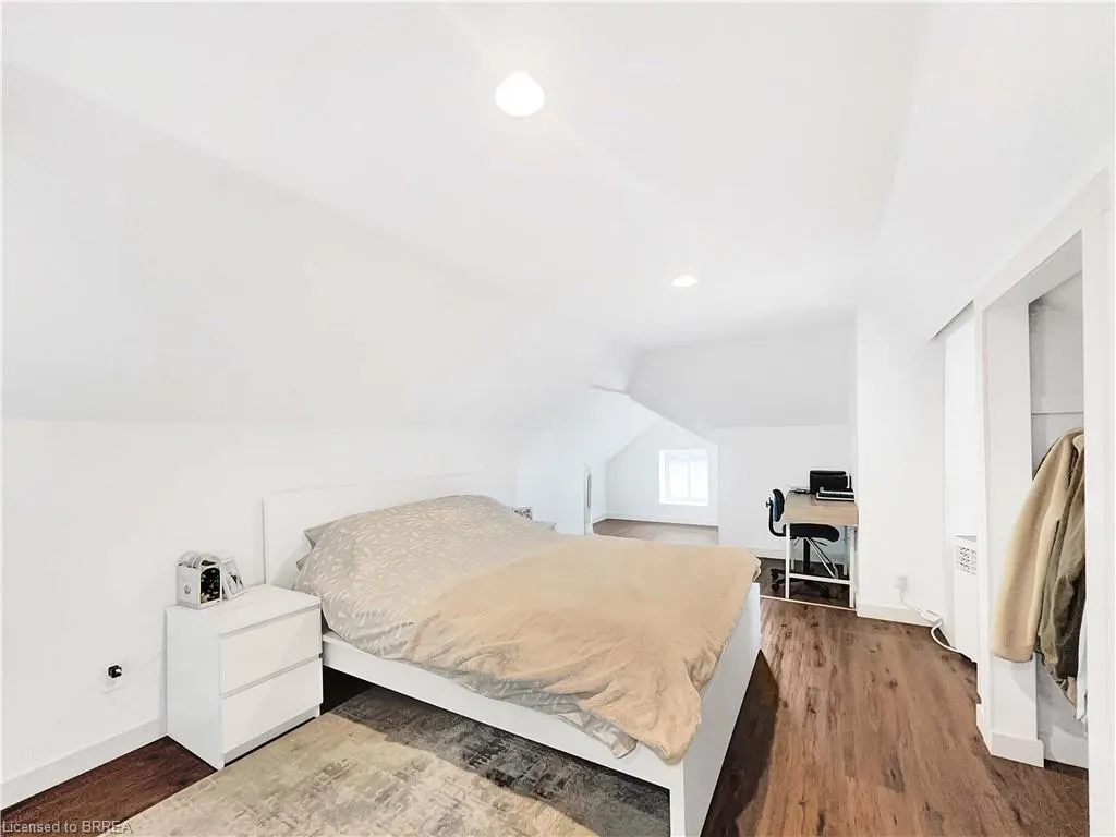 57 Mohawk Street
