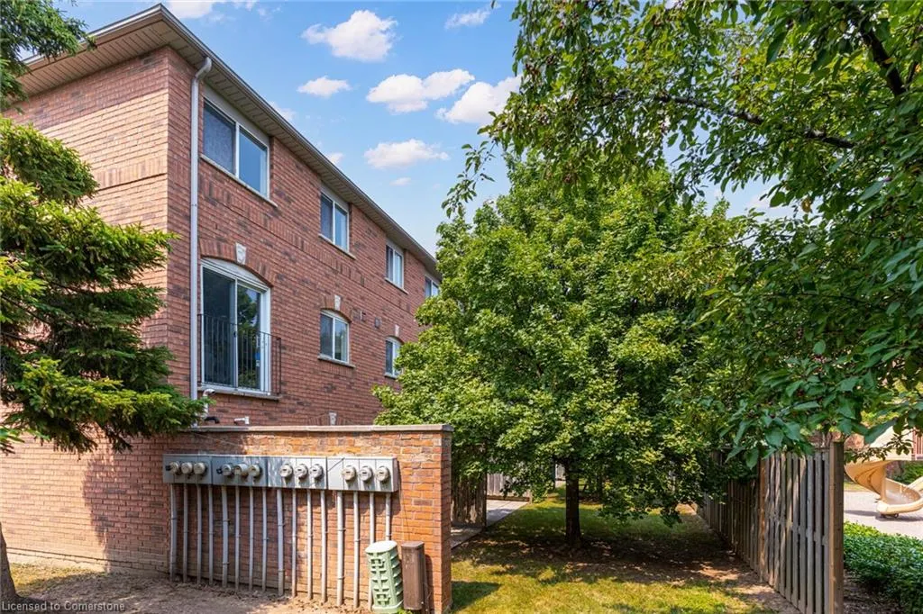 80 Acorn Place, #49