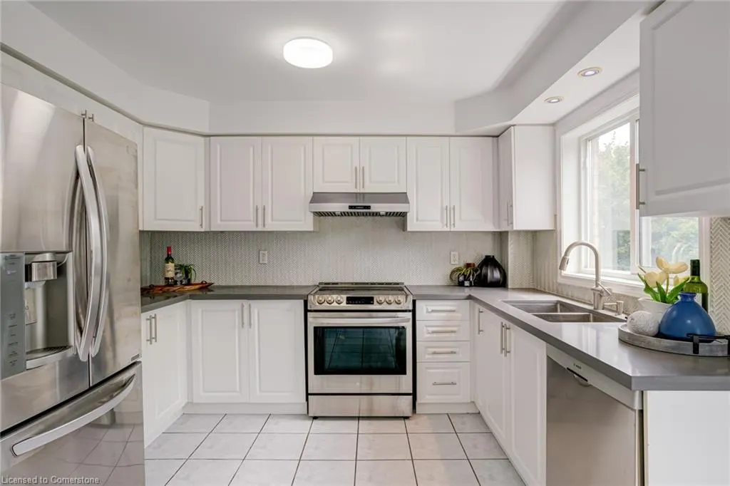 80 Acorn Place, #49
