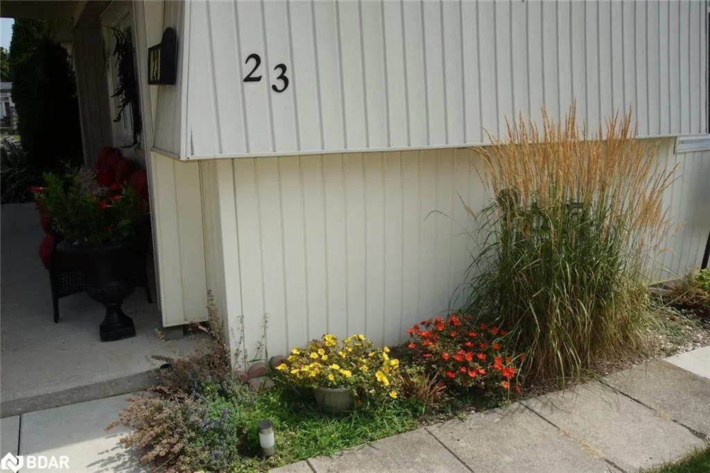 23 Mimosa Crescent
