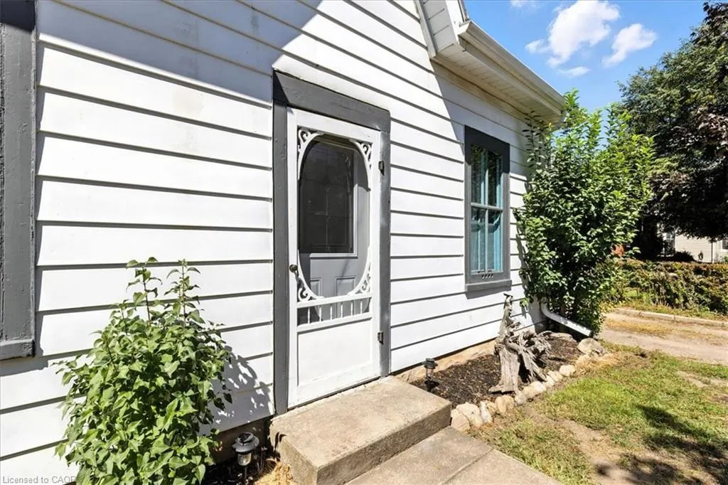92 Francis Street