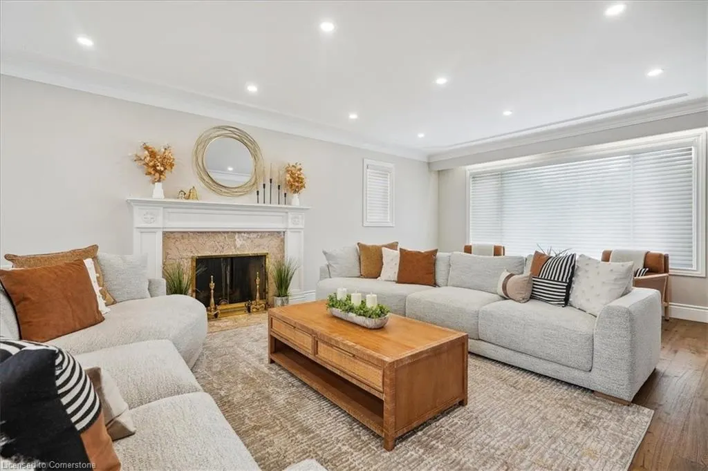 10 Azalea Court