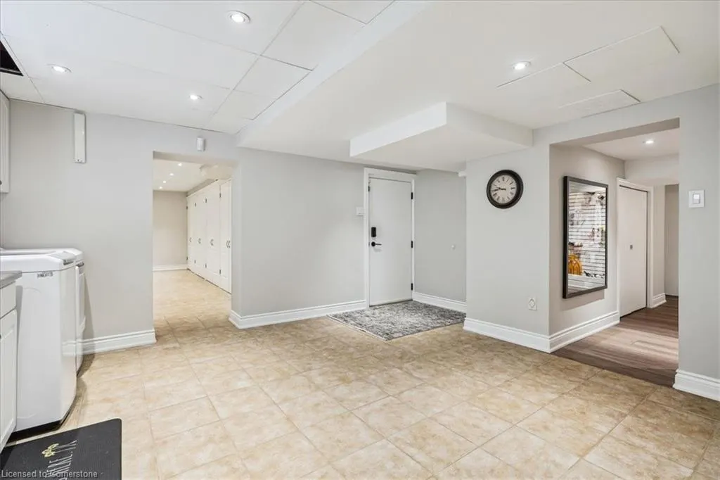 10 Azalea Court