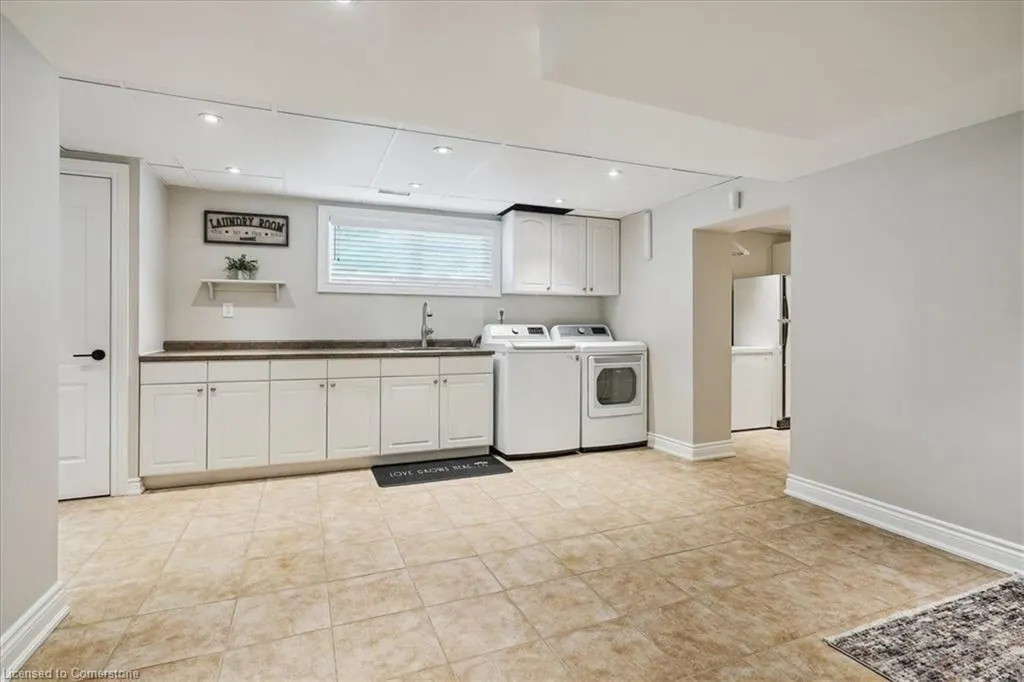 10 Azalea Court