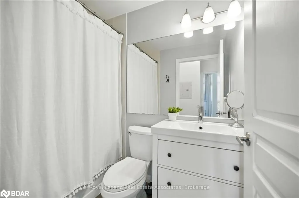 223 Webb Drive, #2008