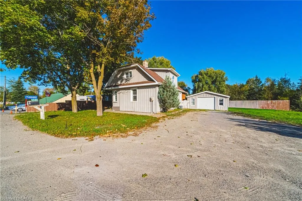 9589 Wellington 124 Road