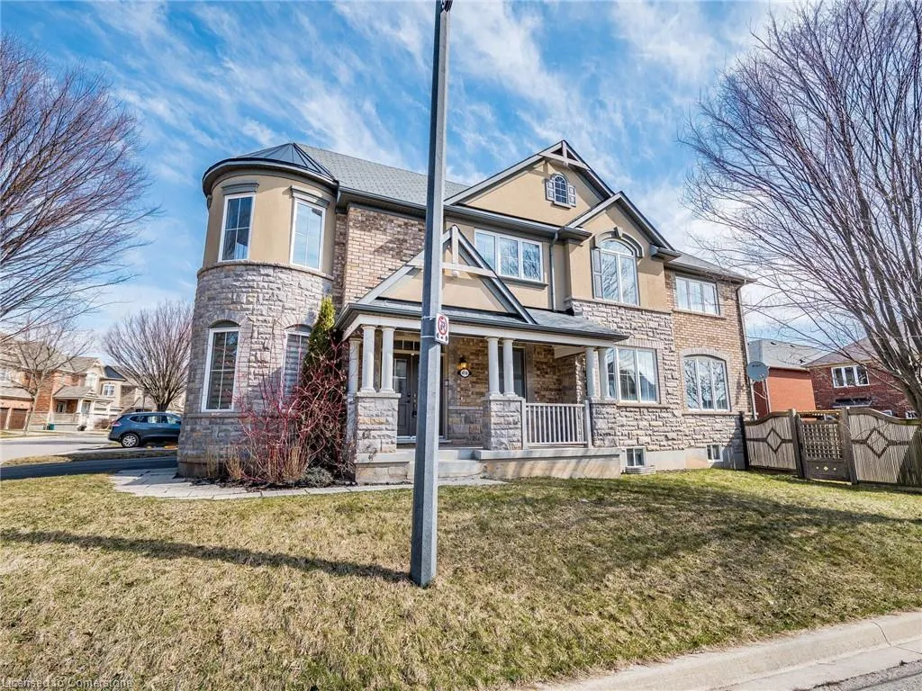 416 Gooch Crescent