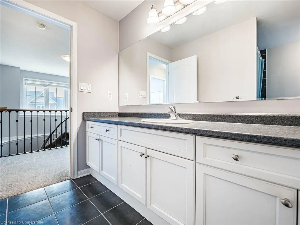 416 Gooch Crescent