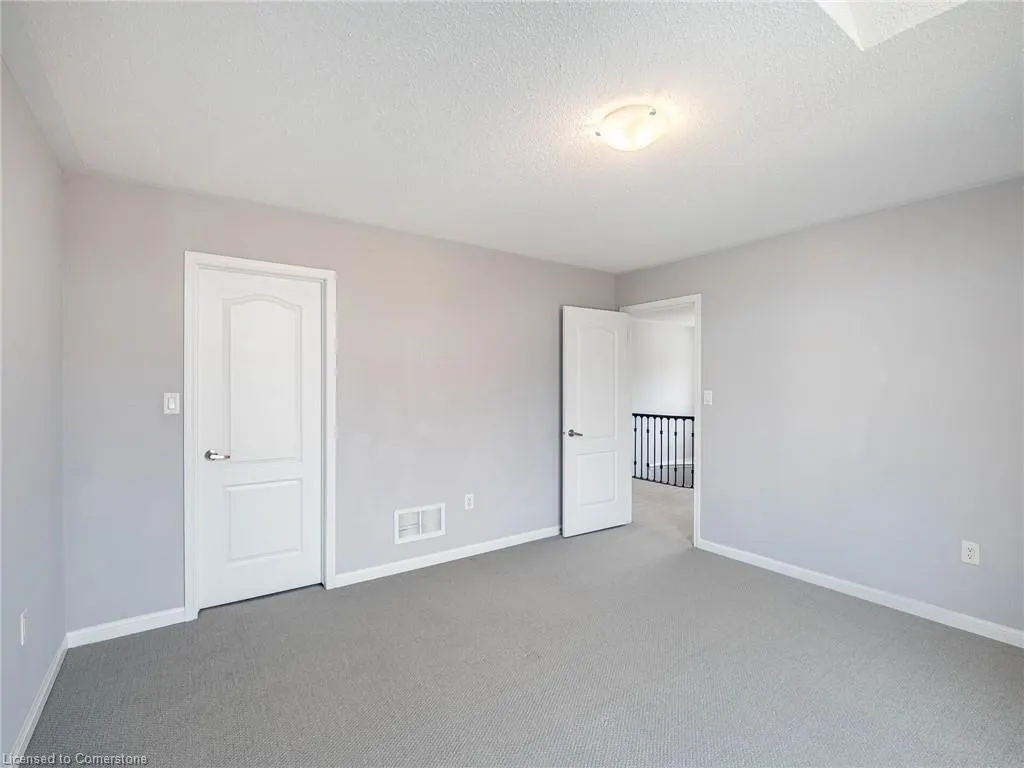 416 Gooch Crescent