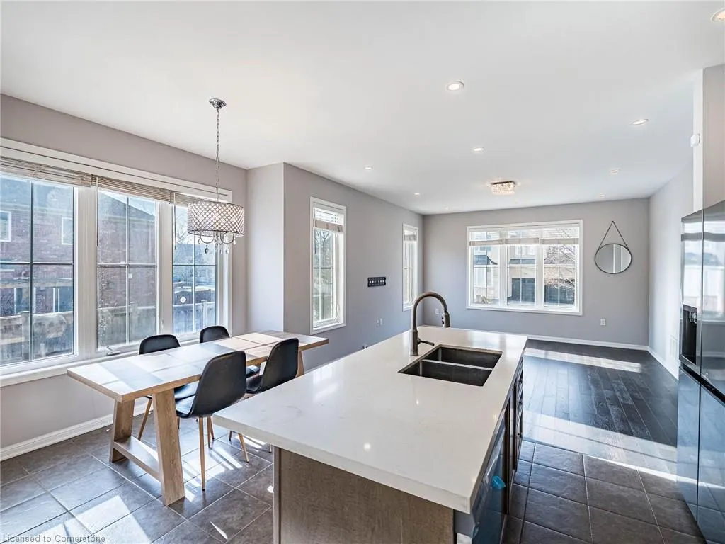 416 Gooch Crescent