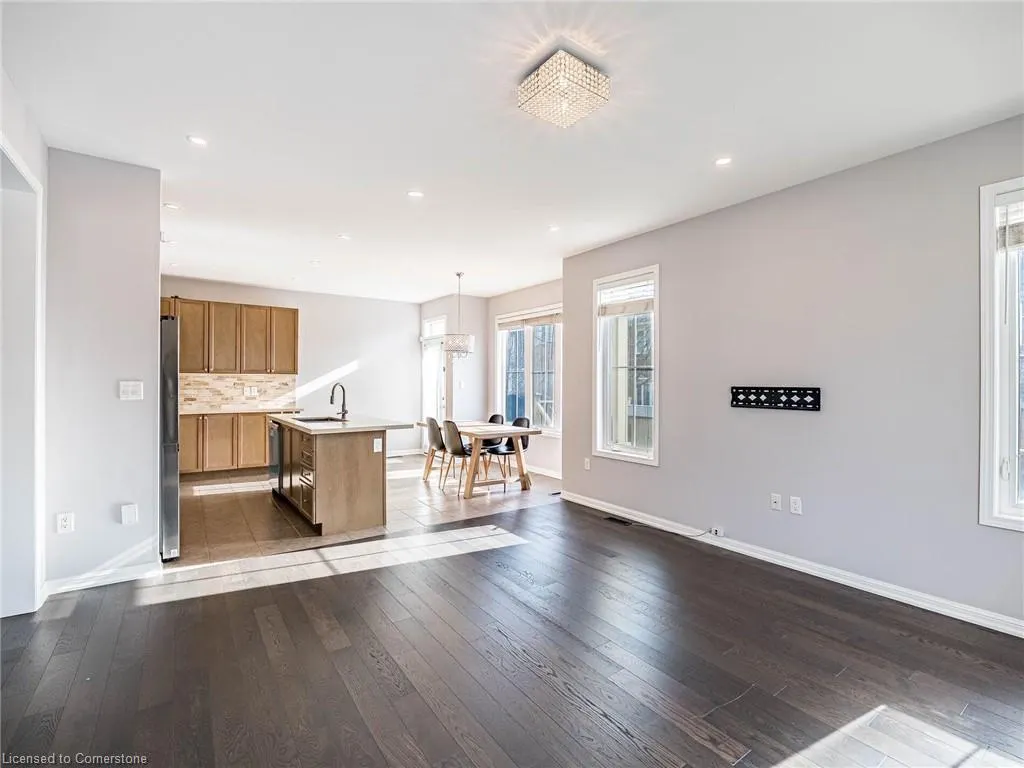 416 Gooch Crescent