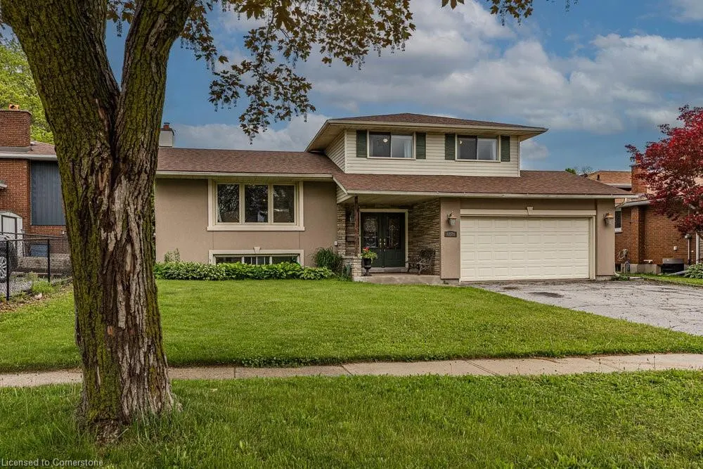 6871 Corwin Crescent