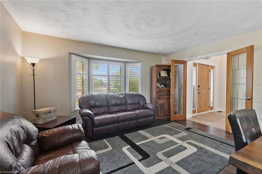 17 Kintyre Court
