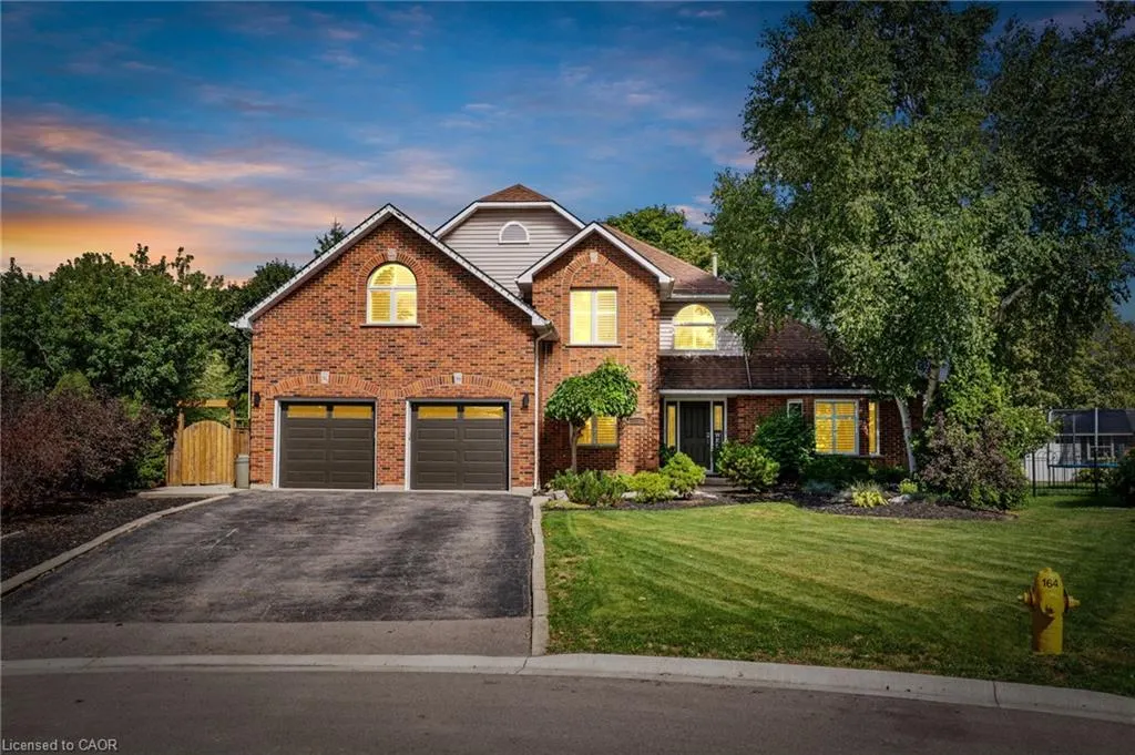 17 Kintyre Court