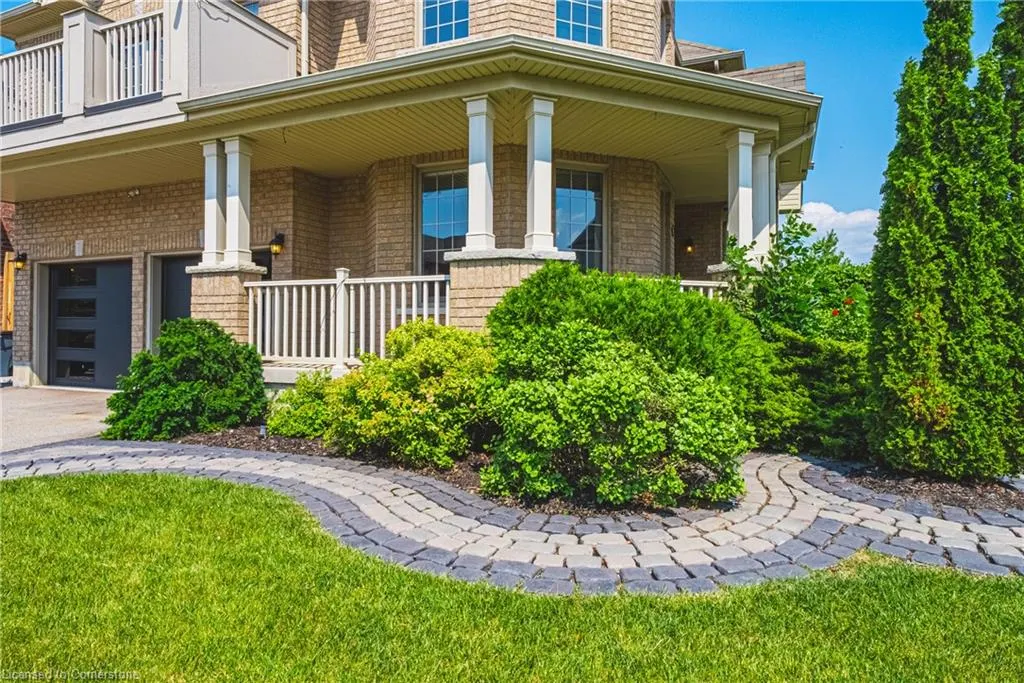 8788 Dogwood Crescent