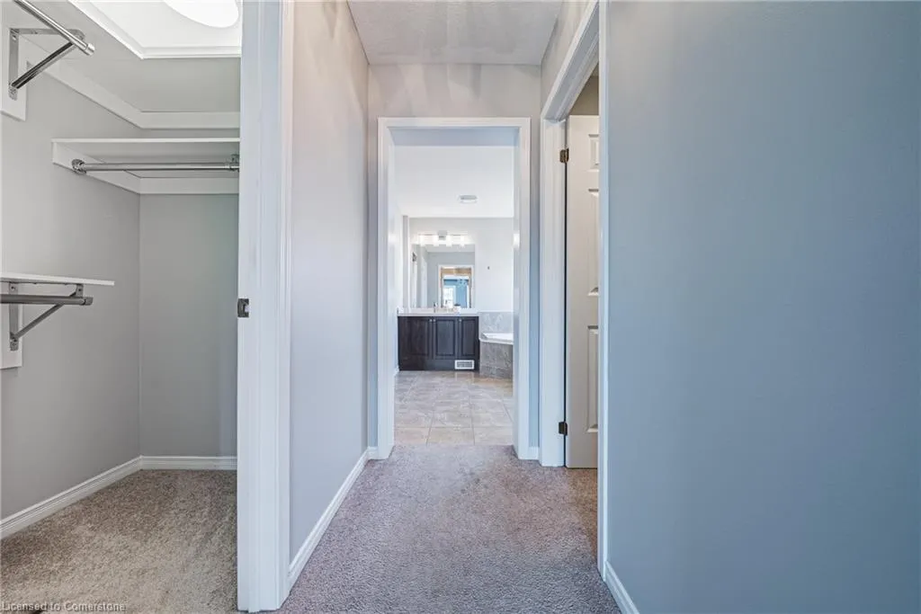 8788 Dogwood Crescent