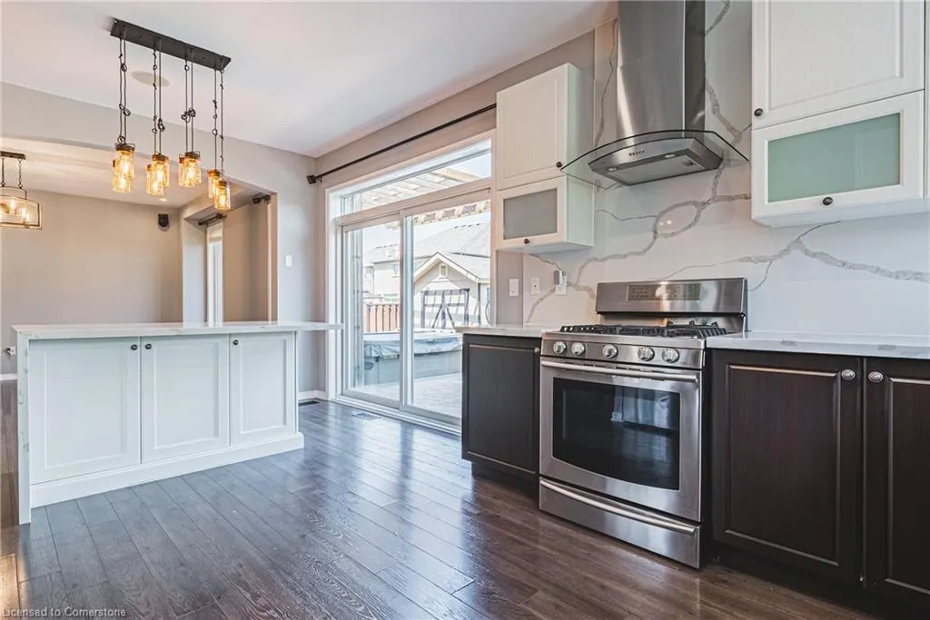 8788 Dogwood Crescent