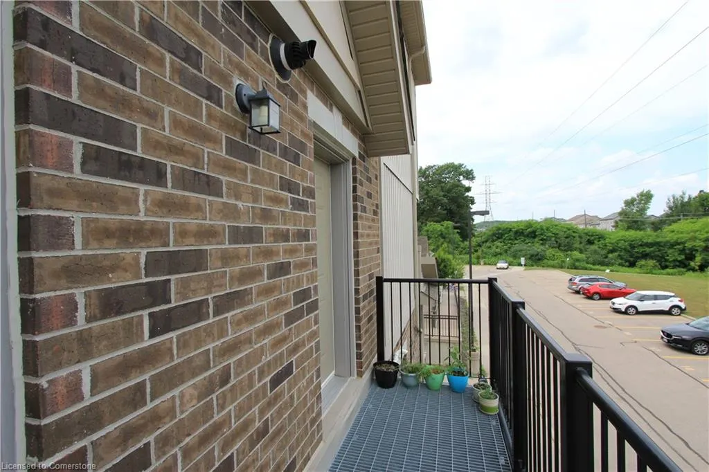 255 Maitland Street, #3E