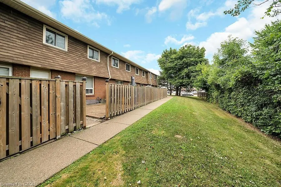1015 Upper Gage Avenue, #4