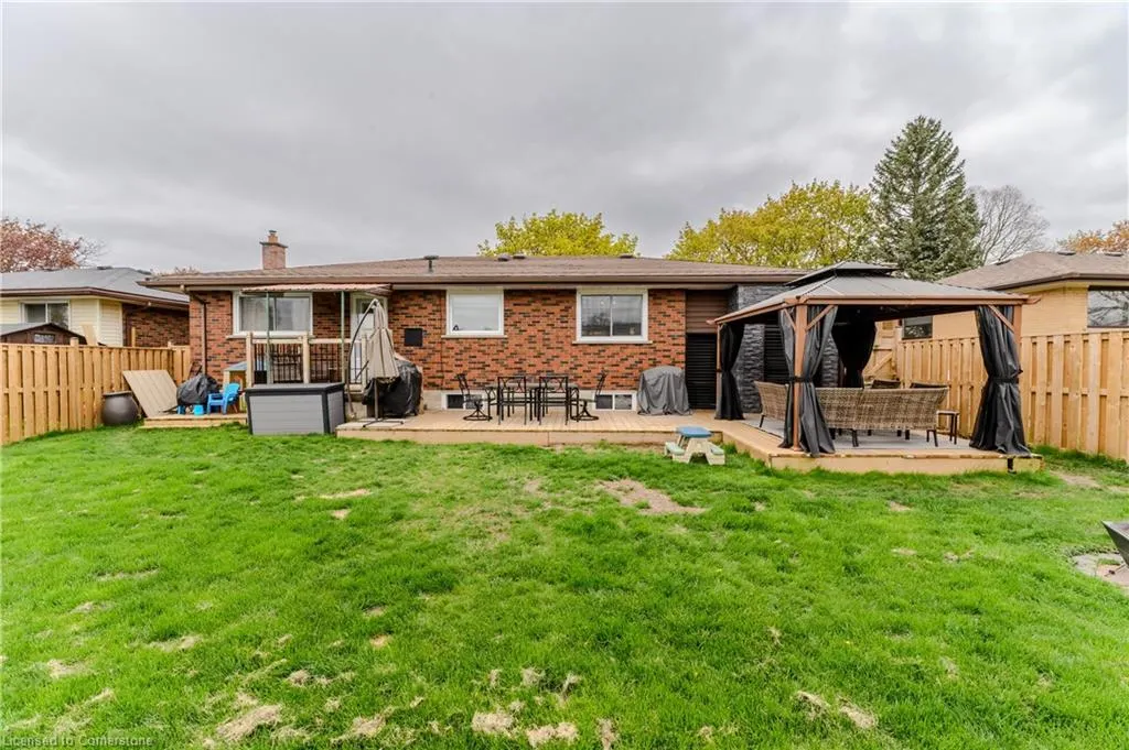 8 Pembroke Avenue