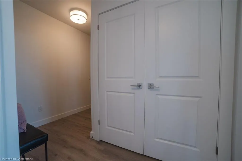 15 Glebe Street, #1701