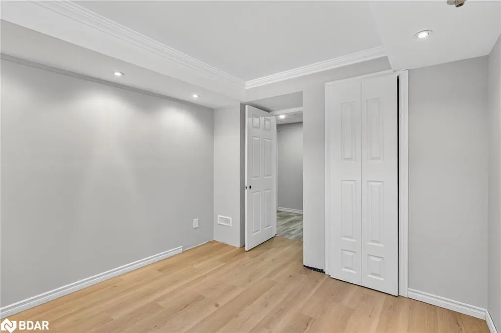 2 Birchmount Circle