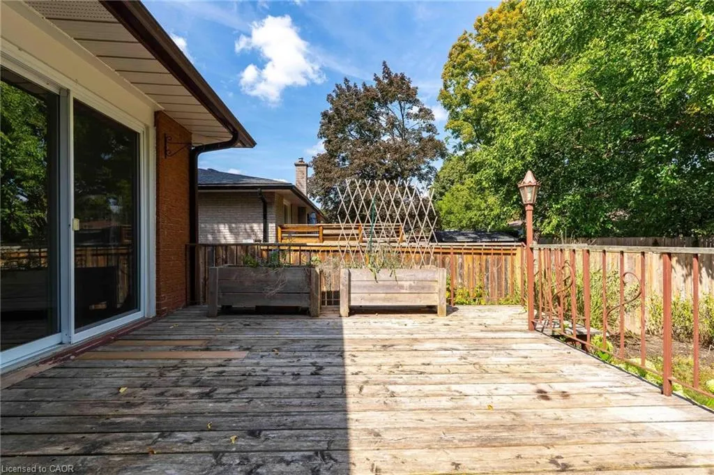 78 Tupper Crescent