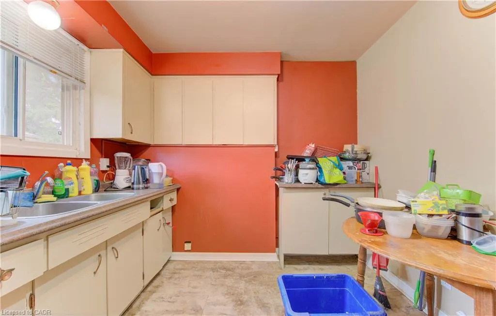 4 Cardill Crescent